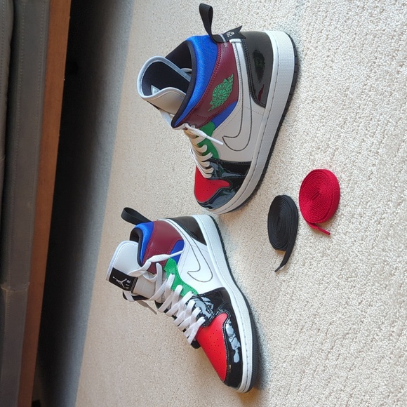 SE Black White Multi-Color Jordan 1 Mid - Picture 8 of 8